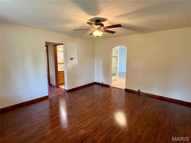 5059 Smith Drive, Edwardsville, IL 62025