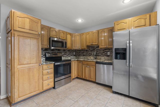 8437 SNOWDEN OAKS PL, Laurel, MD 20708