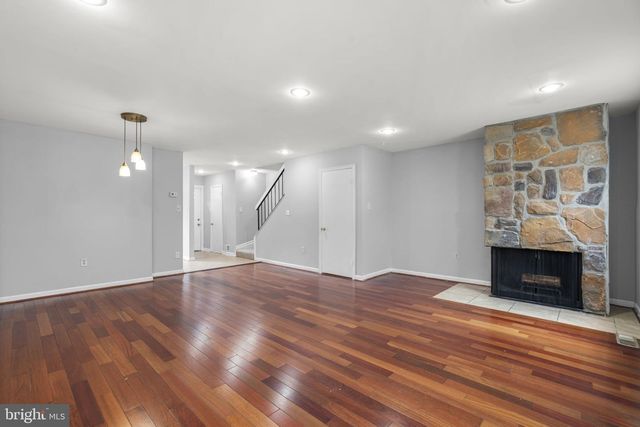 8437 SNOWDEN OAKS PL, Laurel, MD 20708
