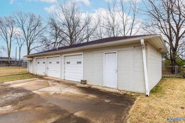 300 Beirne Avenue, Huntsville, AL 35801