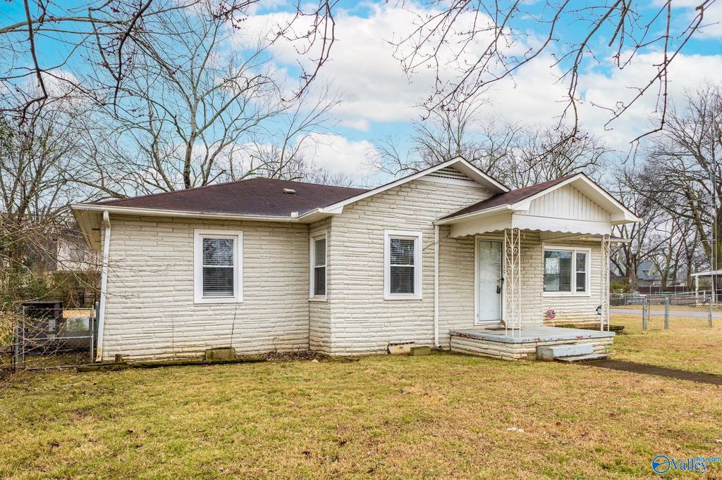 300 Beirne Avenue, Huntsville, AL 35801