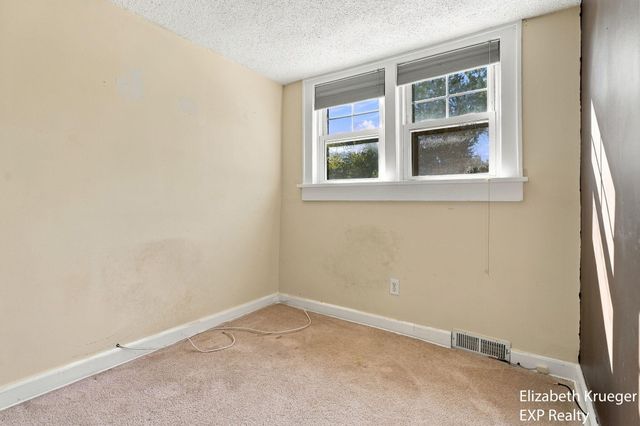 2129 Byrd Drive, Portage, MI 49002