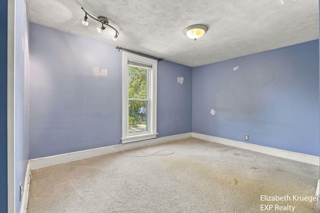 2129 Byrd Drive, Portage, MI 49002