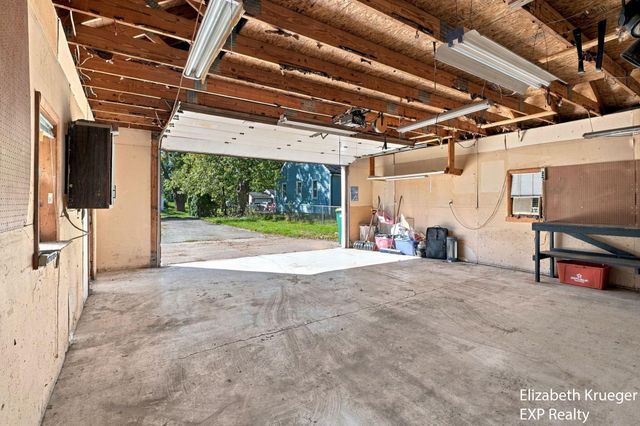 2129 Byrd Drive, Portage, MI 49002