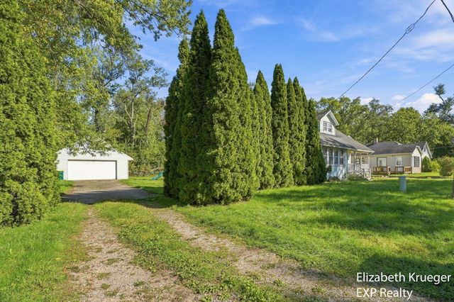 2129 Byrd Drive, Portage, MI 49002