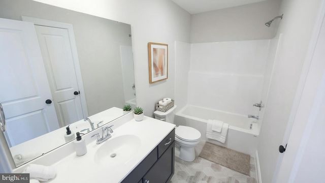 122 ALEXANDRIA DR, Annville, PA 17003