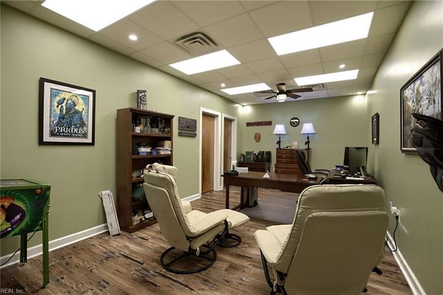 2521 Hayes RD, Hayes, VA 23072