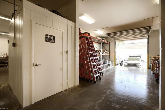 2521 Hayes RD, Hayes, VA 23072