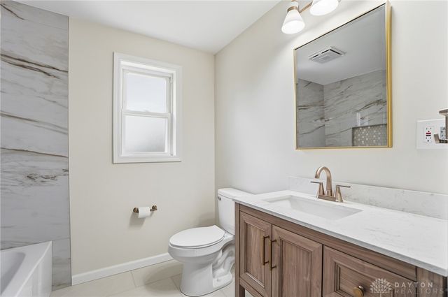 944 Indianwood Drive, Mason, OH 45040