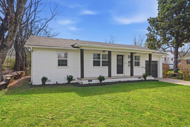 8915 Cloverhill Road, Little Rock, AR 72205