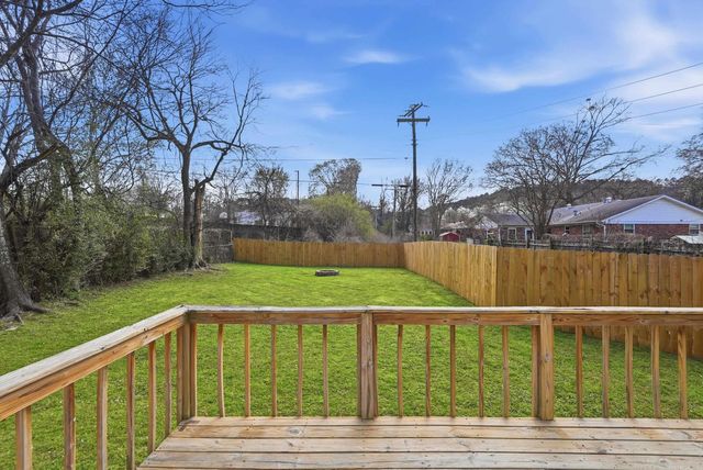 8915 Cloverhill Road, Little Rock, AR 72205