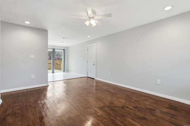 8915 Cloverhill Road, Little Rock, AR 72205