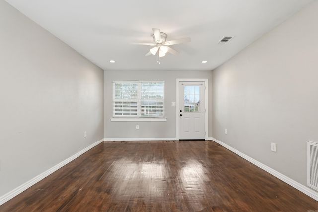 8915 Cloverhill Road, Little Rock, AR 72205