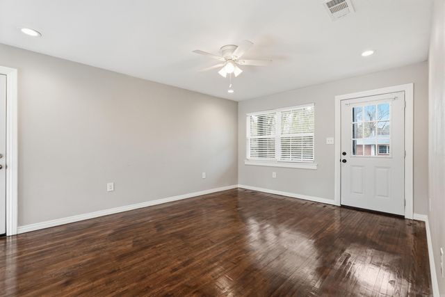 8915 Cloverhill Road, Little Rock, AR 72205