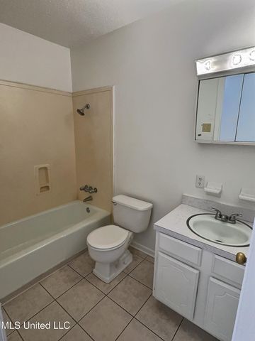 123 Stennis Avenue, Ocean Springs, MS 39564