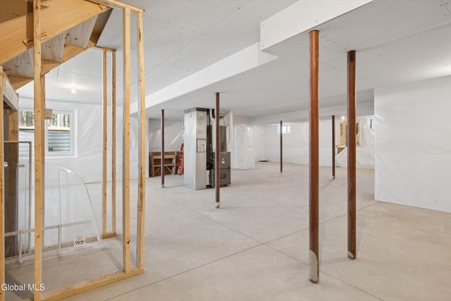 2 Wisteria Court, Wilton, NY 12866