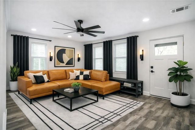 1081 Clay Ave, Macon, GA 31211