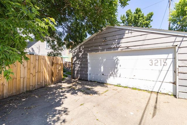3215 Oakland Avenue, Minneapolis, MN 55407