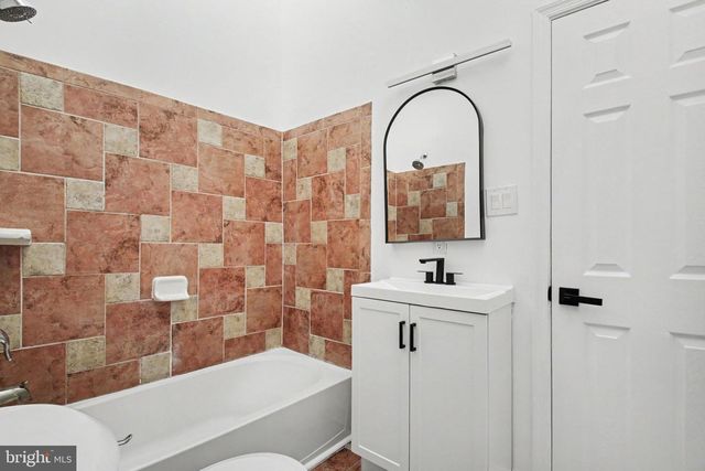 219 P ST NW, Washington, DC 20001