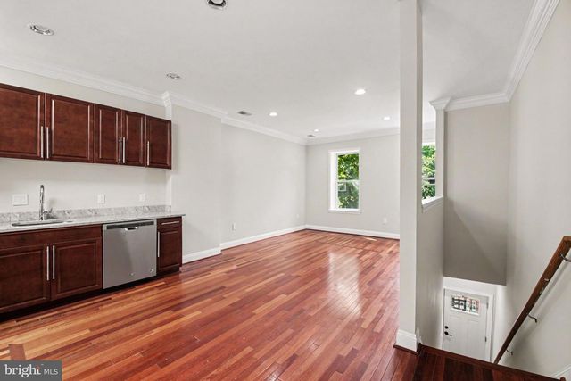 219 P ST NW, Washington, DC 20001