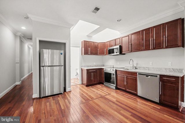 219 P ST NW, Washington, DC 20001