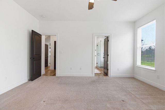 4611 STONE MOUNTAIN PKY, Columbia, MO 65201