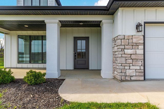 4611 STONE MOUNTAIN PKY, Columbia, MO 65201