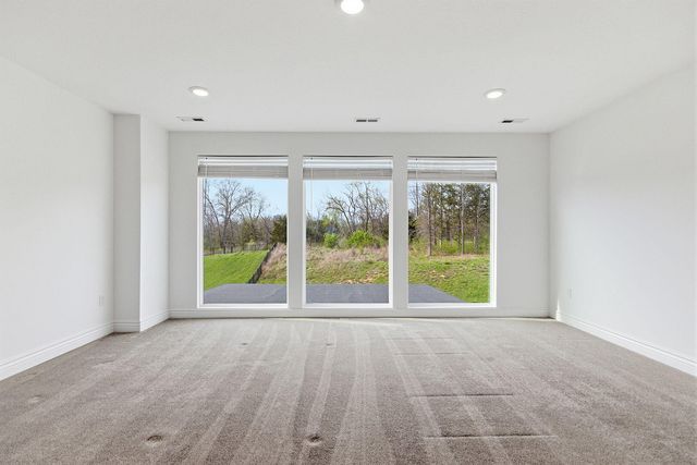 4611 STONE MOUNTAIN PKY, Columbia, MO 65201
