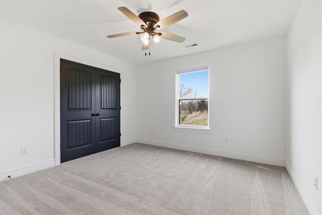 4611 STONE MOUNTAIN PKY, Columbia, MO 65201
