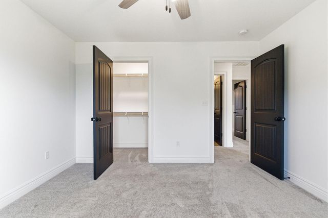 4611 STONE MOUNTAIN PKY, Columbia, MO 65201