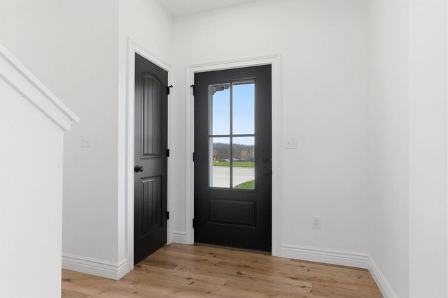4611 STONE MOUNTAIN PKY, Columbia, MO 65201