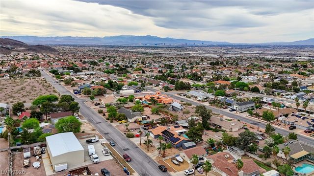 120 West Middleton Drive, Henderson, NV 89015