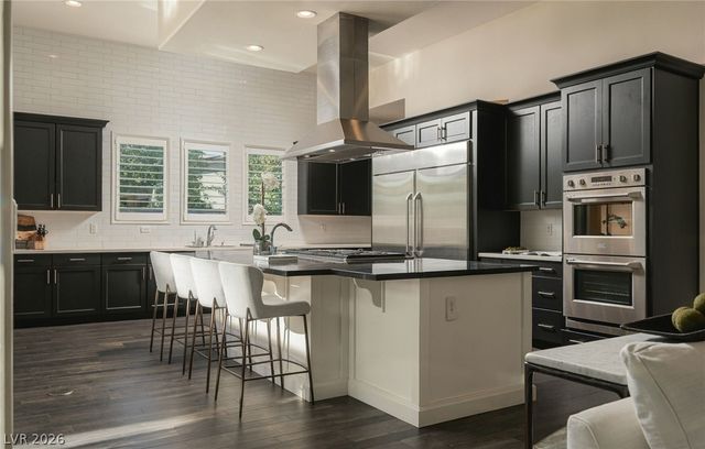 8255 Canyon Tree Court, Las Vegas, NV 89113