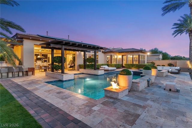 8255 Canyon Tree Court, Las Vegas, NV 89113