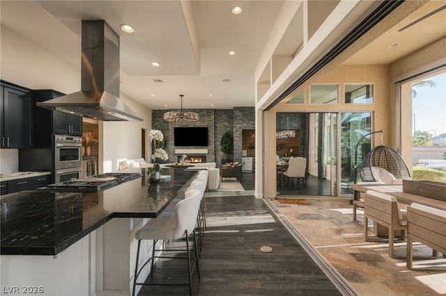 8255 Canyon Tree Court, Las Vegas, NV 89113