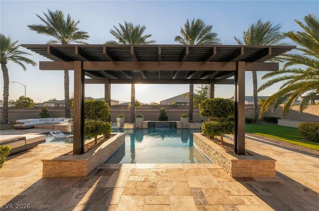 8255 Canyon Tree Court, Las Vegas, NV 89113