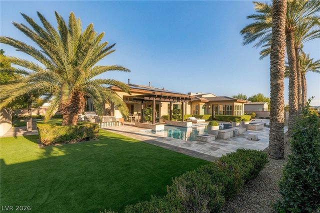 8255 Canyon Tree Court, Las Vegas, NV 89113
