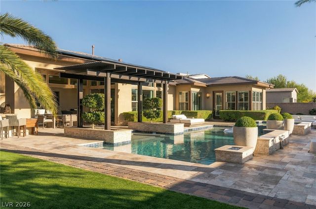 8255 Canyon Tree Court, Las Vegas, NV 89113