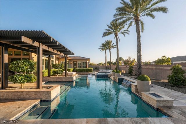 8255 Canyon Tree Court, Las Vegas, NV 89113