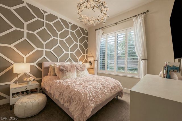 8255 Canyon Tree Court, Las Vegas, NV 89113