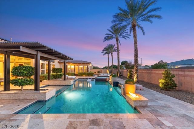 8255 Canyon Tree Court, Las Vegas, NV 89113
