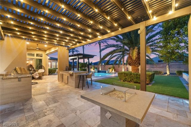 8255 Canyon Tree Court, Las Vegas, NV 89113
