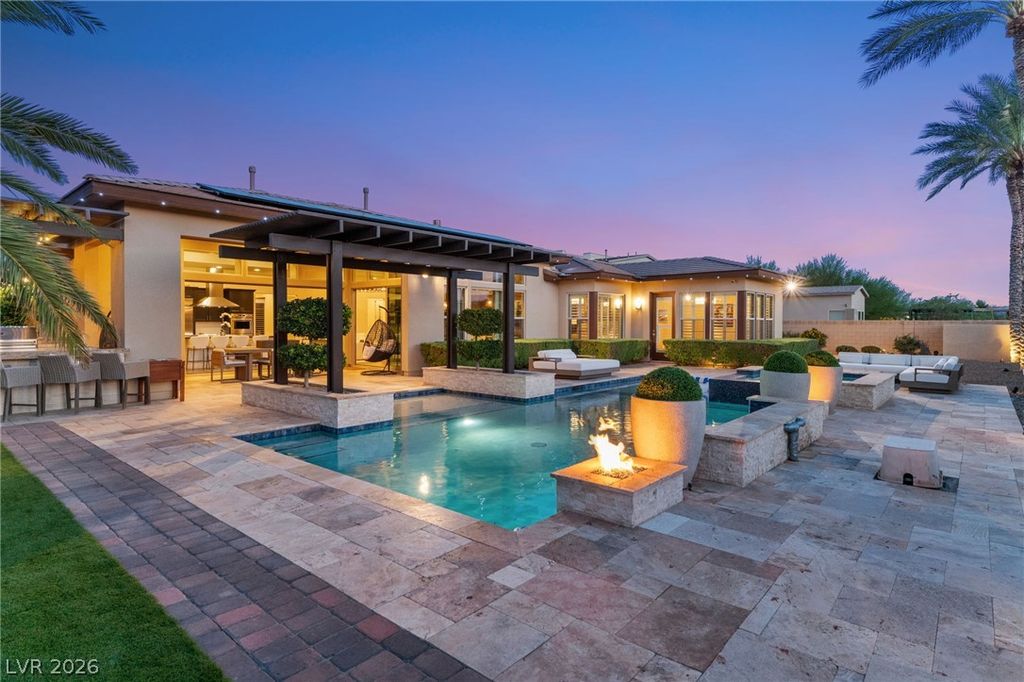 8255 Canyon Tree Court, Las Vegas, NV 89113 — photo 2