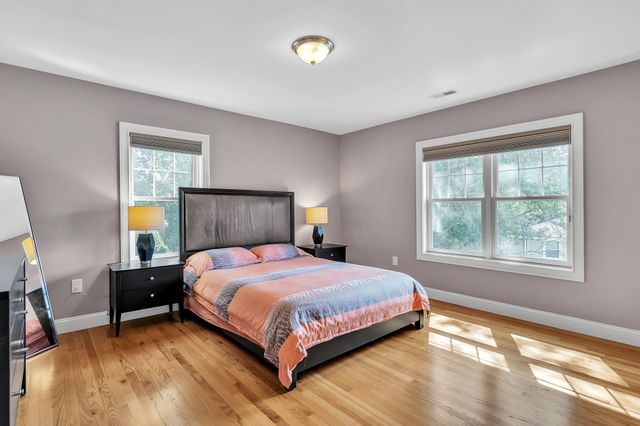 39 Arcola St, Lexington, MA 02420
