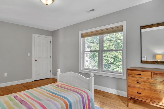 39 Arcola St, Lexington, MA 02420