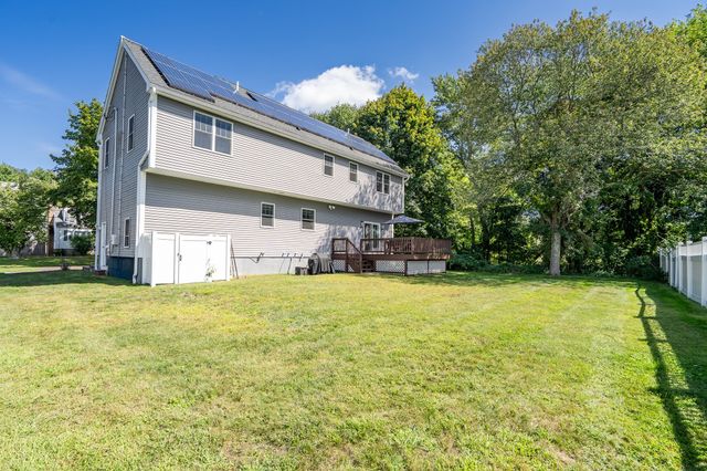 39 Arcola St, Lexington, MA 02420