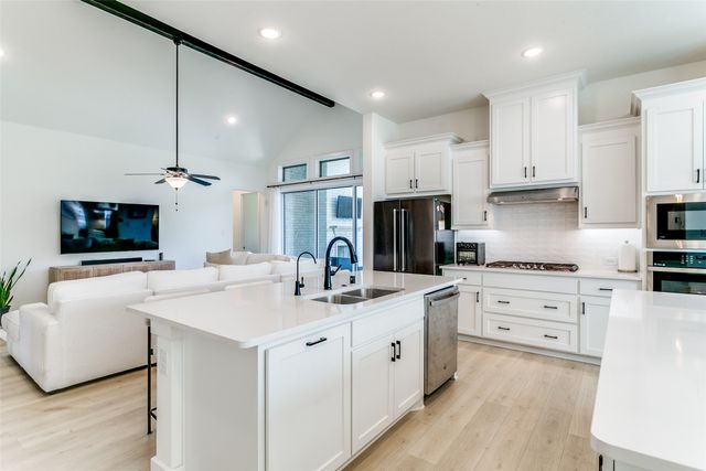 9704 Boulder Point Road, Oak Point, TX 75068