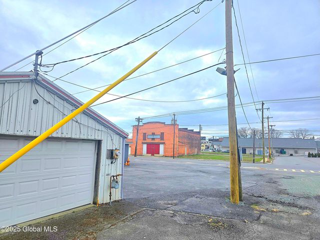 1904 Broadway, Watervliet, NY 12189