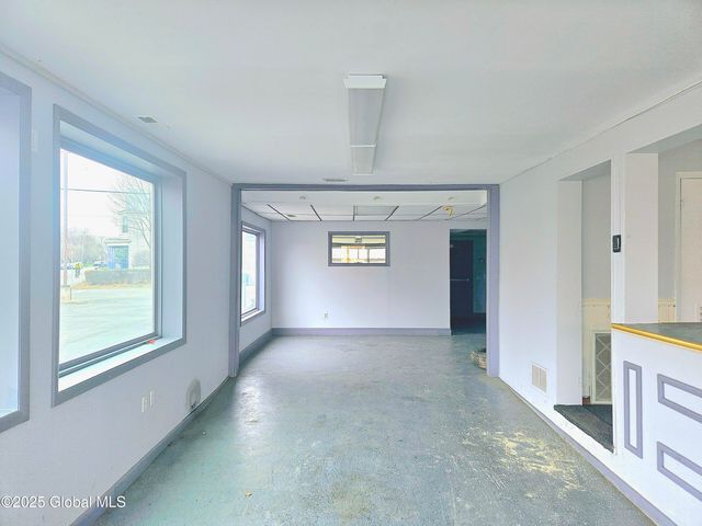 1904 Broadway, Watervliet, NY 12189