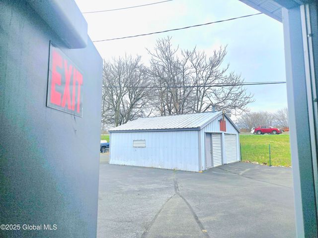 1904 Broadway, Watervliet, NY 12189